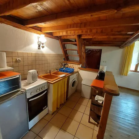 Holiday home Les Copains A Bord - Gites Saint-Julien-d'Arpaon
